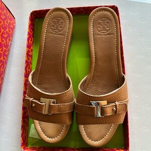 Tory Burch Tan Leather Buckle Sandals